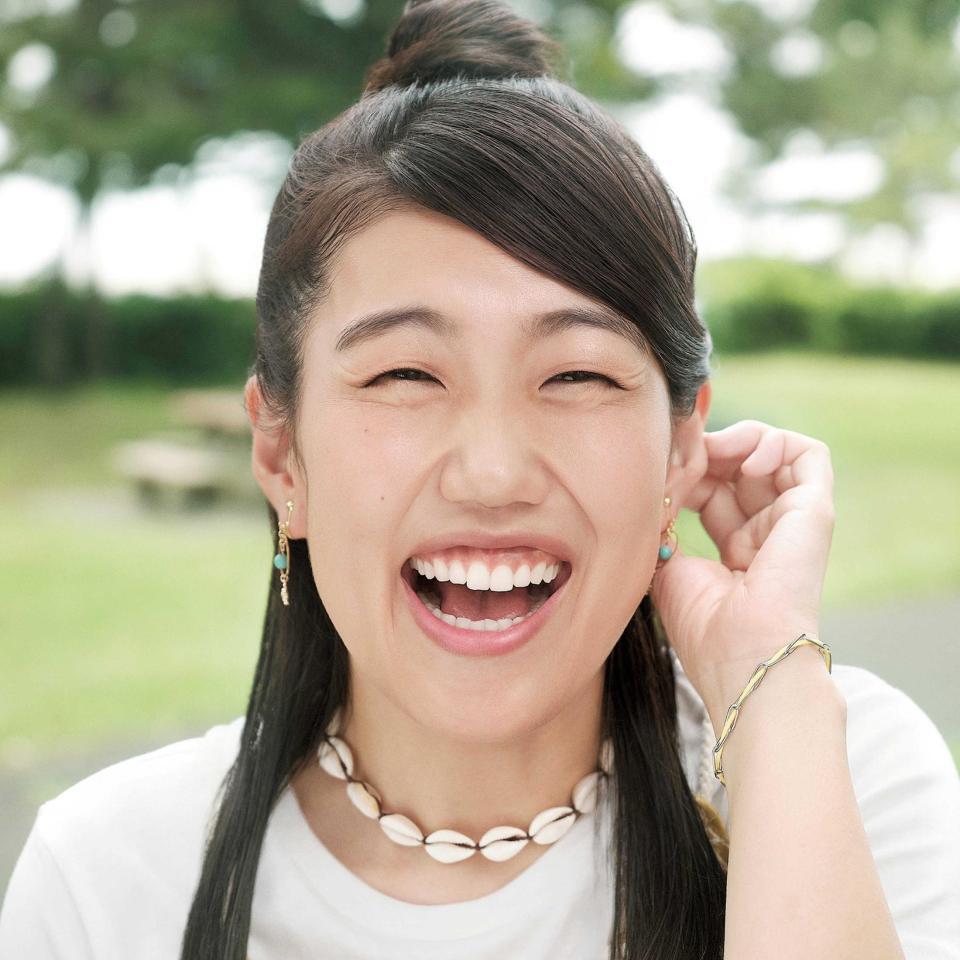 横澤夏子が抜てきされた「夏子」のジャケット