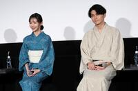 トークで盛り上がる（左から）趣里、眞栄田郷敦（撮影・金田祐二）