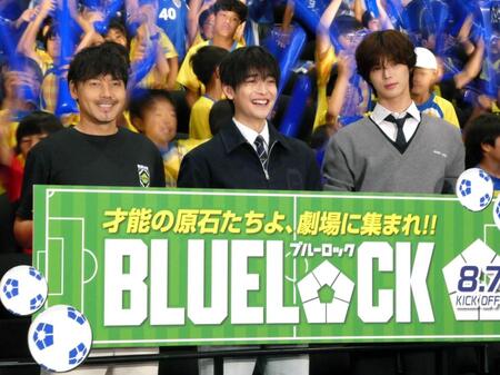 　（左から）松井大輔氏、高橋文哉、Ｋ