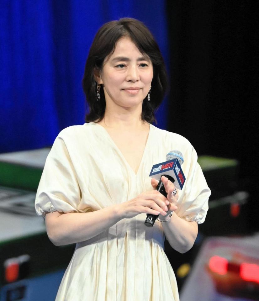 ブルーカーペットに登場した石田ゆり子