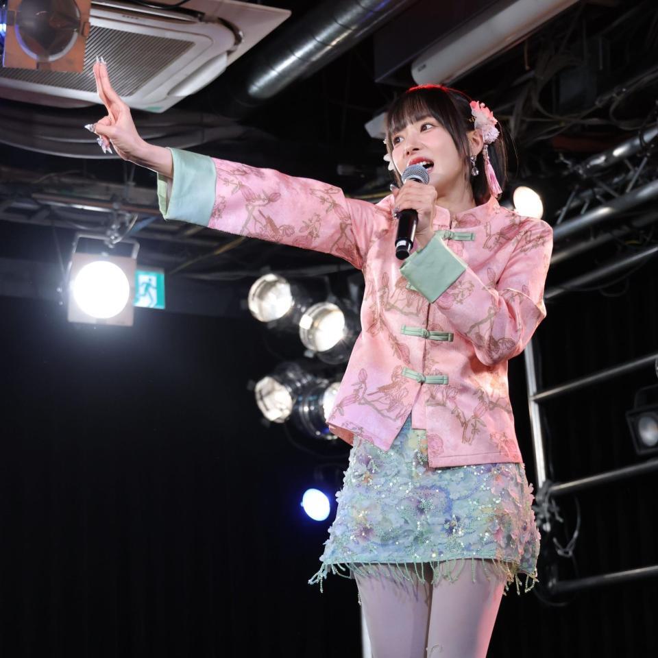 ミニライブを開催した岡田紗佳＝東京・タワーレコード渋谷店（撮影・棚橋慶太）