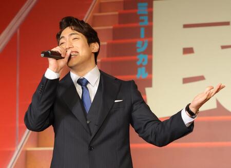 美声を響かせる有澤樟太郎（撮影・吉澤敬太）