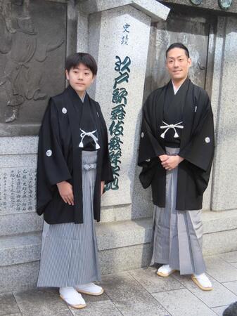 取材に応じた（左から）中村勘太郎、中村勘九郎＝２４年２月撮影