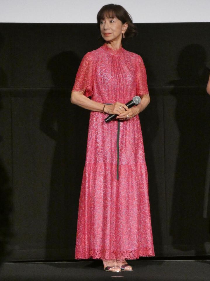 原田美枝子＝都内