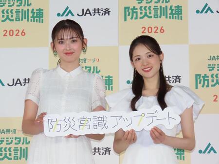 イベントに出席した（左から）ゆうちゃみ、松村沙友理