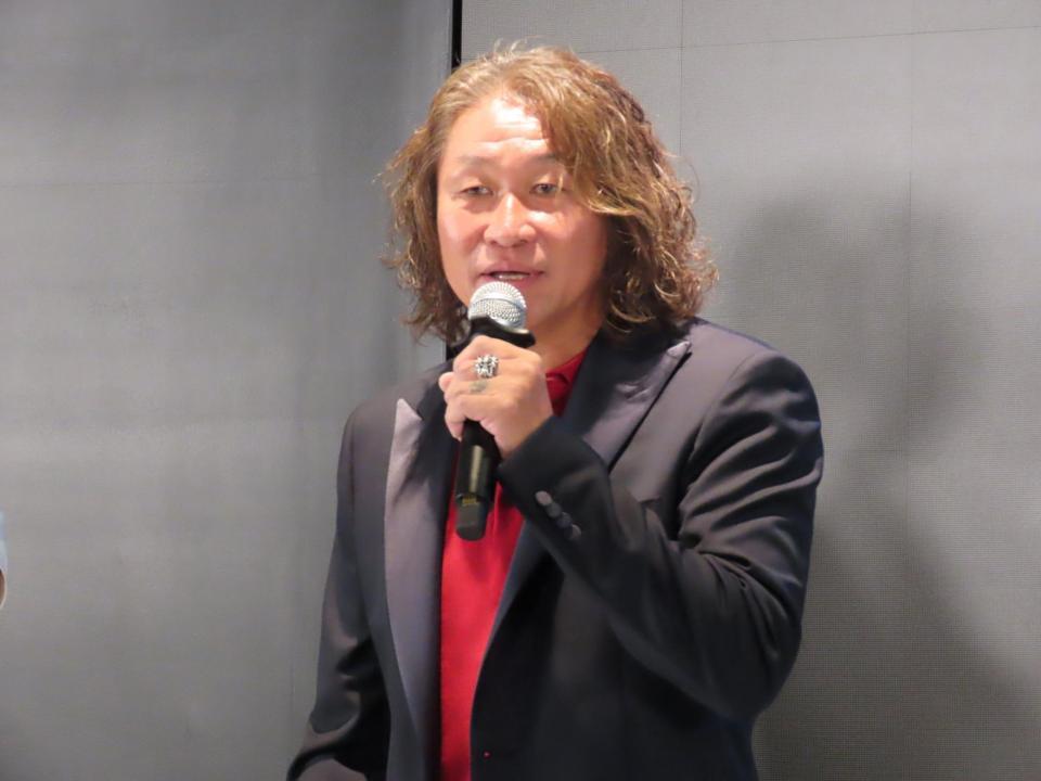 サッカー元日本代表の岡野雅行