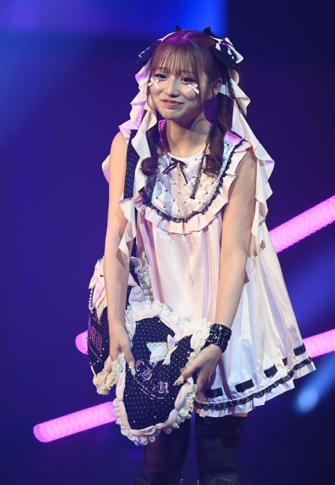 ポーズを決める希空＝２９日、Zepp Haneda