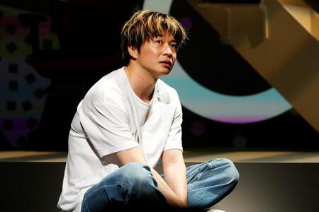 １年ぶり舞台の公開ゲネプロに臨んだ田中圭