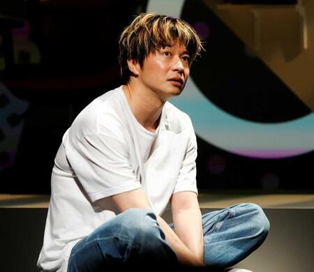１年ぶり舞台の公開ゲネプロに臨んだ田中圭