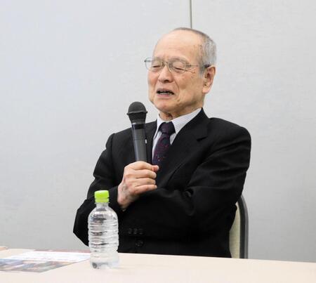 思いを語った野村万作