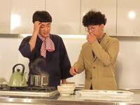 たくろうの赤木裕（左）ときむらバンド