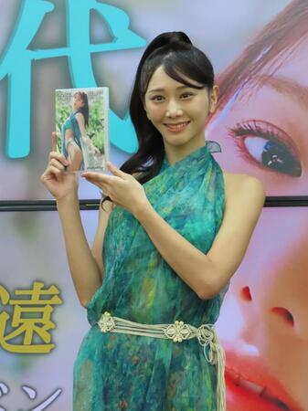 ＤＶＤとＢＤの発売記念イベントに出席した斎藤恭代