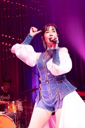ソロライブを行った早見優