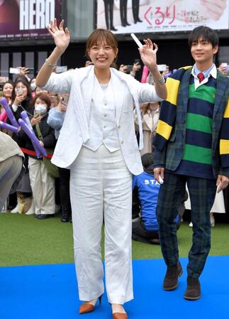 川口春奈＝２０２４年