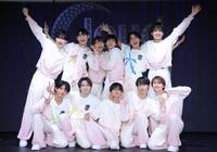 元気いっぱいのＣｌｏｕｄ　ｔｅｎの（前列左から）駒井玲紅、望月清秀、平岡幹基、宇治斗真、冨澤琉（後列同）大和田歩夢、蓮水航太朗、上野誠治、福嶋涼斗、碩大翔、舩水健佑（撮影・吉澤敬太）