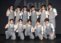 公演初日を前に意気込みを語ったＣｌｏｕｄ　ｔｅｎのメンバーたち。（前列左から）大瀬礼葵、福間しん、平石愛葵、平岡幹基、福田結聖、（後列同）深水柊人、本田高優、小峯佑斗、佐藤流星、西山巳喜多、木村陽（撮影・伊藤笙子）
