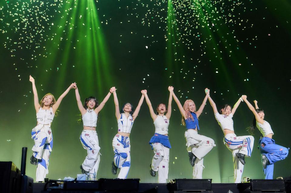 アリーナ公演で沸かせるＭＥ：Ｉ©ＬＡＰＯＮＥ　ＧＩＲＬＳ