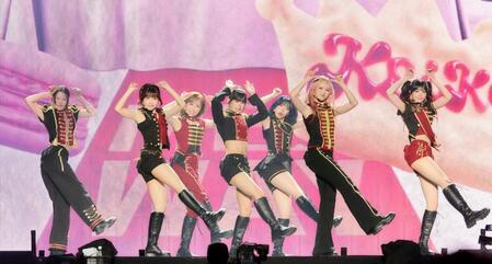 アリーナ公演で沸かせるＭＥ：Ｉ（Ｃ）ＬＡＰＯＮＥ　ＧＩＲＬＳ
