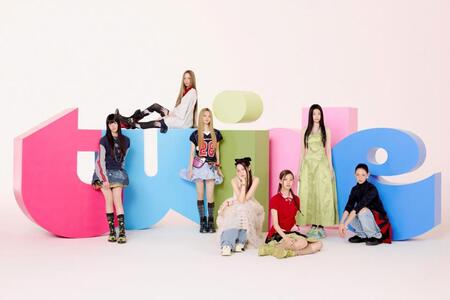 ＴＵＩＤＥの公式インスタグラム＠＠ＴＵＩＤＥ＿ｏｆｆｉｃｉａｌより　８月２４日に正式デビューする韓国発女性グループ・ＴＵＩＤＥ