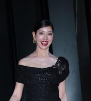 仲良く登場のアン　ミカ　セオドール・ミラー夫妻＝東京・ＴＯＨＯシネマズ六本木ヒルズ（撮影・金田祐二）