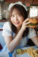 ⓒ日向坂４６　藤嶌果歩　１ｓｔ写真集「果実の歩幅」／集英社　撮影／菊地泰久