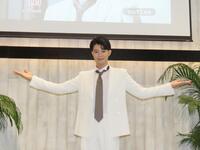 ２枚目のシングル「冬の涙」の必勝を期した歌手・亜蘭