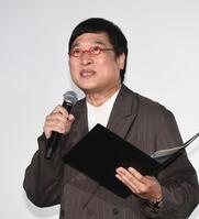 舞台あいさつを盛り上げた山里亮太（撮影・園田高夫）