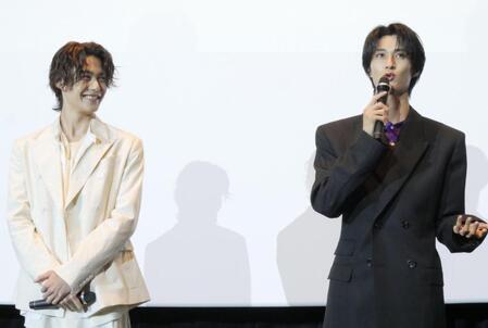 イベントに出席した今井竜太郎（左）、曽野舜太