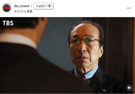 出迎えた人物の後ろ姿　乃木とは別人？　ＴＢＳ「ＶＩＶＡＮＴ」インスタグラム＠ｔｂｓ＿ｖｉｖａｎｔ