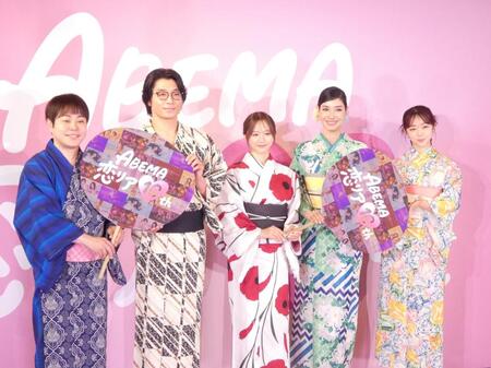 イベントに出席した（左から）ＮＯＮ　ＳＴＹＬＥ・井上裕介、さや香・新山、森香澄、アンミカ、峯岸みなみ＝都内