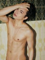 『Ｉｎ　Ｍｏｔｉｏｎ』佐藤大樹（ＥＸＩＬＥ／ＦＡＮＴＡＳＴＩＣＳ）撮影：ＳＡＳＵ　ＴＥＩ／幻冬舎
