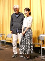 トークショーを行った山田洋次監督（左）、吉永小百合