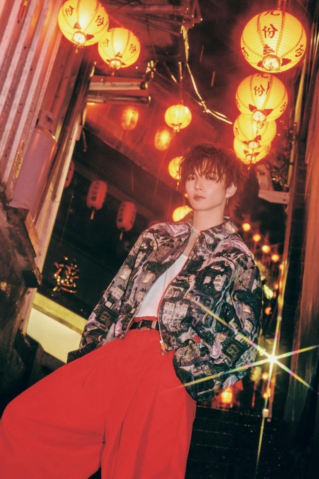 『Ｉｎ　Ｍｏｔｉｏｎ』佐藤大樹（ＥＸＩＬＥ／ＦＡＮＴＡＳＴＩＣＳ）撮影：ＳＡＳＵ　ＴＥＩ／幻冬舎