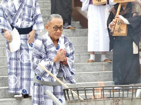 圓朝忌を執り行った林家正蔵