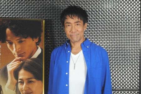 取材会に登場した岸谷五朗