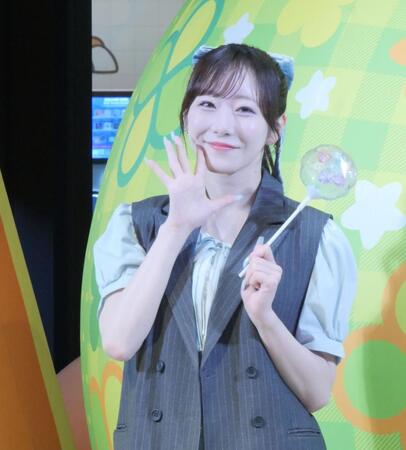 イベントに出席した真中まな