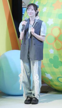 イベントに出席した真中まな