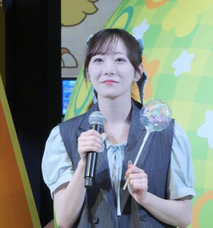 イベントに出席した真中まな