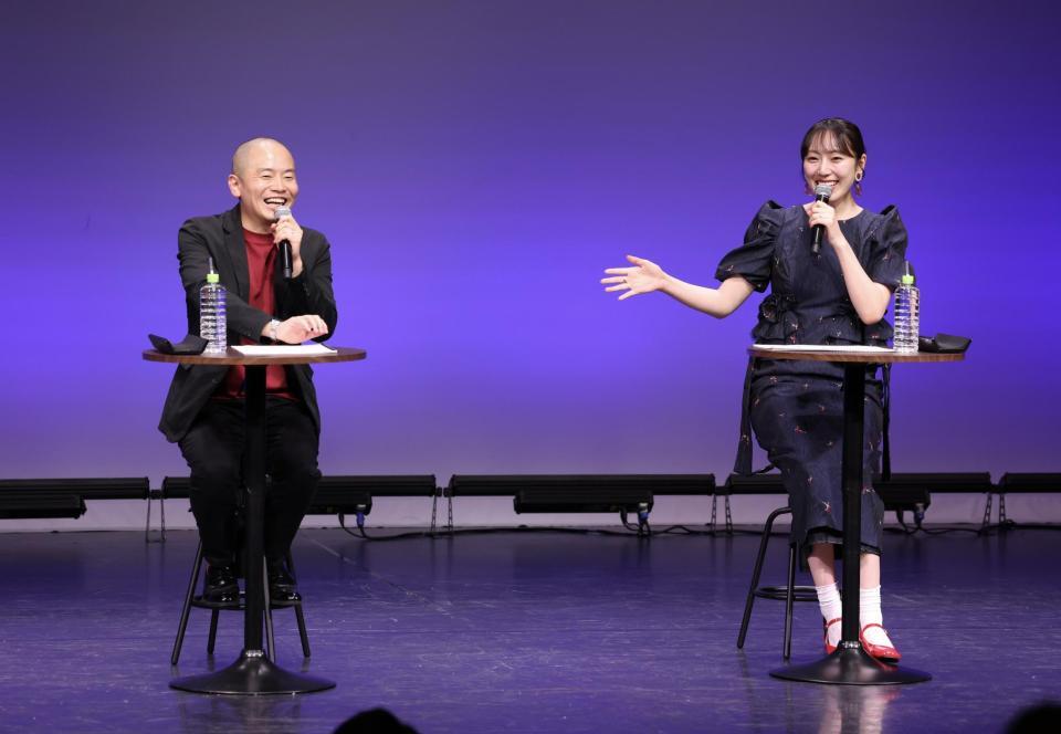 夫婦でトークイベントに登場した上田航平（左）と松井咲子（撮影・伊藤笙子）