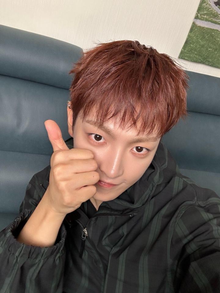 ＡＴＥＥＺの公式Ｘ＠ＡＴＥＥＺｏｆｆｉｃｉａｌより　ホンジュン