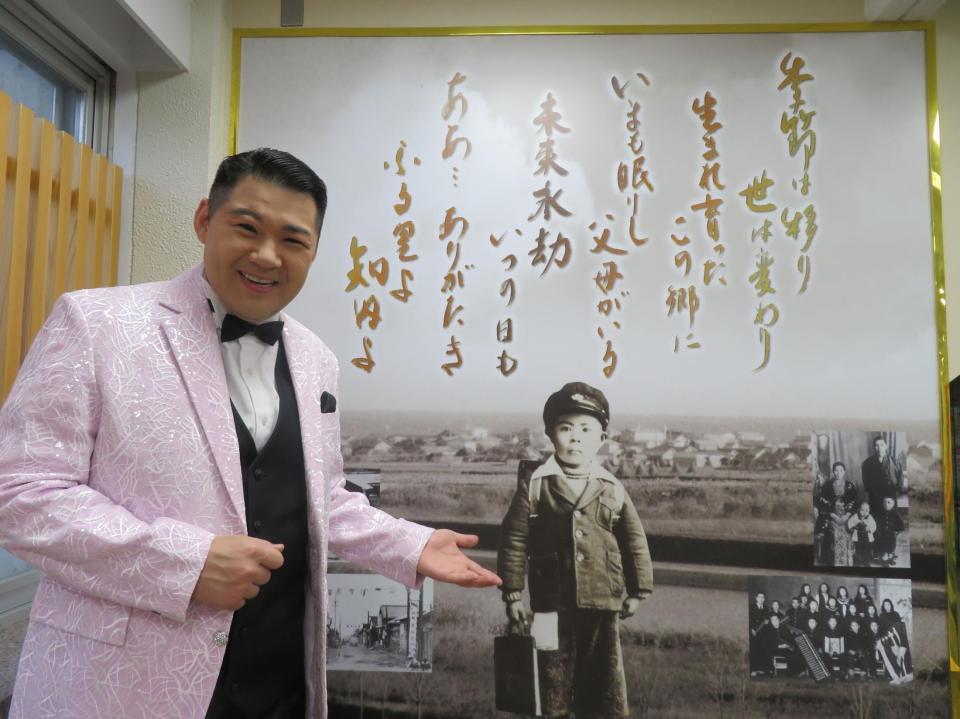 師匠のギャラリーを見学し決意を新たにした大江裕