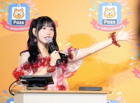 イベントに登場するＳＷＥＥＴ　ＳＴＥＡＤＹの白石まゆみ＝２５年１０月