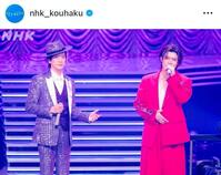 一之森大湖（左）。ＮＨＫ「うたであえたら」の公式インスタグラム＠ｎｈｋ＿ｋｏｕｈａｋｕより