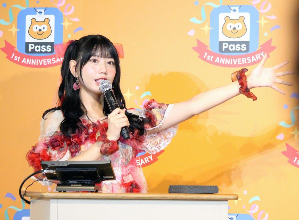 イベントに登場するＳＷＥＥＴ　ＳＴＥＡＤＹの白石まゆみ＝２５年１０月