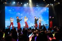 東名阪ツアーを完走した「とぅるりぷ　－　Ｔｒｕｅ＆Ｌｉｐ」の（左から）パルオ、はりま、まひろまる。、ものくろ、そあら、つきしろやしろ。＝東京・ｈａｒｅｖｕｔａｉ