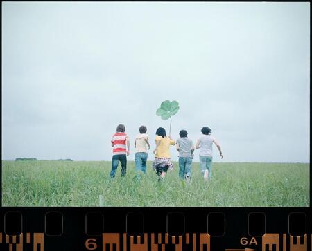 後ろ姿のＲＵＮＩＤＲＥ（Ｃ）Ａｌｌ　ｌｎ　Ｅｎｔｅｒｔａｉｎｍｅｎｔ