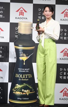 新商品をＰＲする杏（撮影・園田高夫）