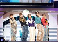 ＯＮＥ　Ｎ’　ＯＮＬＹの（左から）ＥＩＫＵ、ＴＥＴＴＡ、ＮＡＯＹＡ、ＲＥＩ、ＨＡＹＡＴＯ　