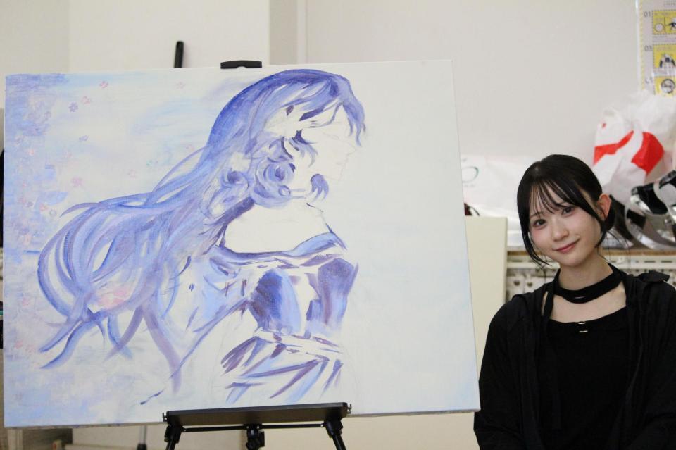制作中の作品を見せるＲａｉｎ　Ｔｒｅｅの橋本真希