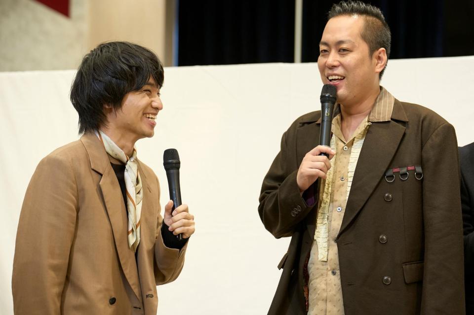 イベントに出席したエバース